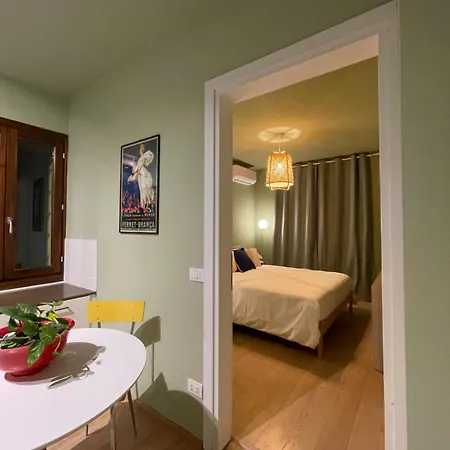 Charming Mini Apartment-casanina روبييرا